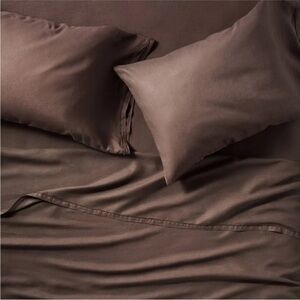 Casaluna Queen 100% Linen Sheet Set Dark Fig